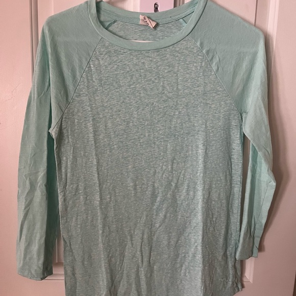Victoria’s Secret shirt - Picture 1 of 3